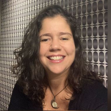 Amanda Aouad (Presidente do Júri)